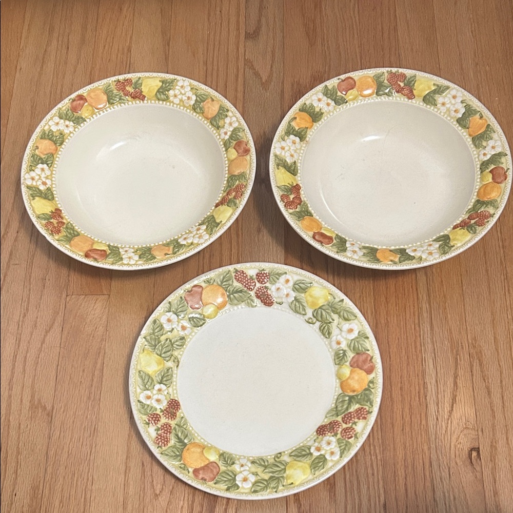 Metlox Vernon Ware dinnerware in the Della Robbia pattern. Vintage 1965 USA